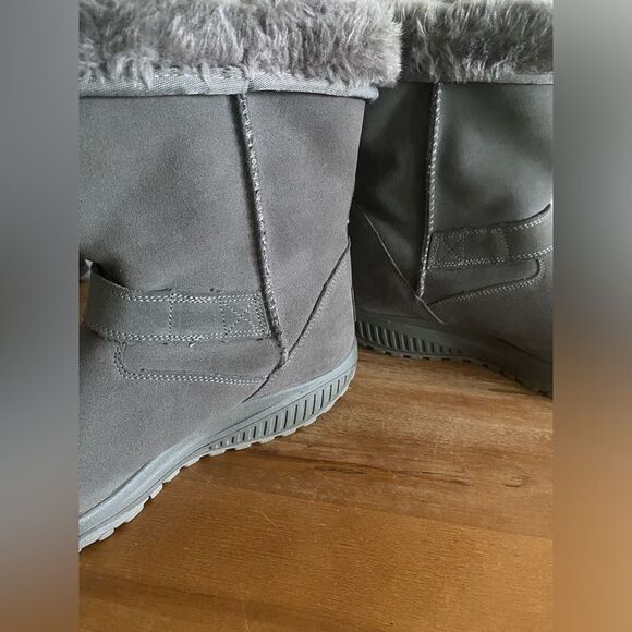 Skechers Women Grey Shape Ups Boots Faux Fur lined Size 9 Cold Weather Fall - Picture 7 of 10
